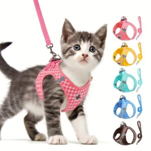 Breathable Polyester Cat Harness with Metal Clasps Reflective Straps Adjustable Festive Gingham Pet Harness for Safe Night Walks