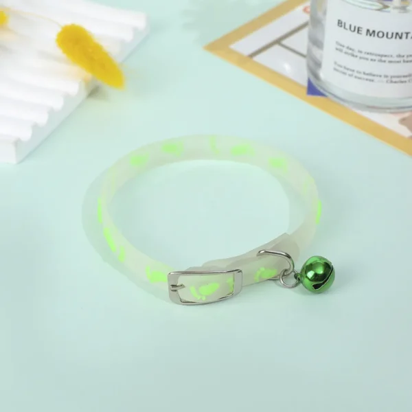 Pet Fluorescent Luminous Silicone Footprint Collar Cat Dog Luminous Collar Night Puppy Kitten Outdoor Anti-loss Pet Supplies - Image 10