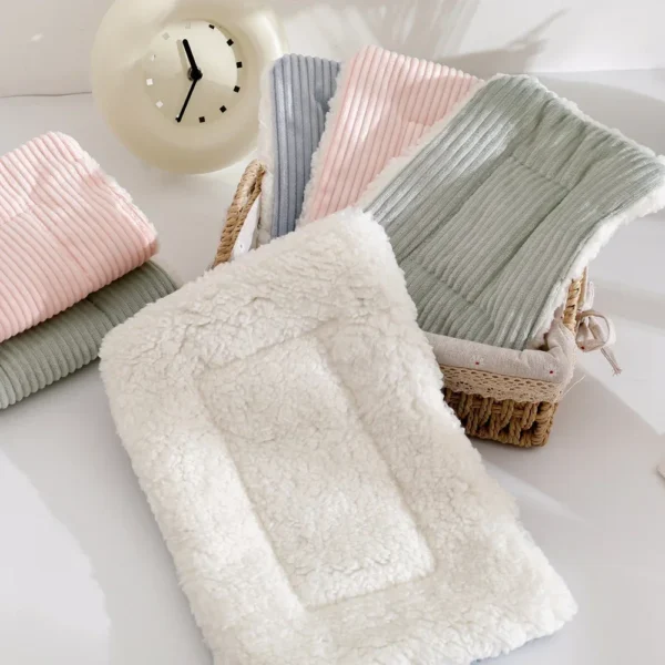 Autumn Winter Warm Solid Fleece Bed Soft Lint Sleep Mat Nest  Plush Mat Bed for Small Animal Hedgehog Hamster Rabbit Bird Mats - Image 3